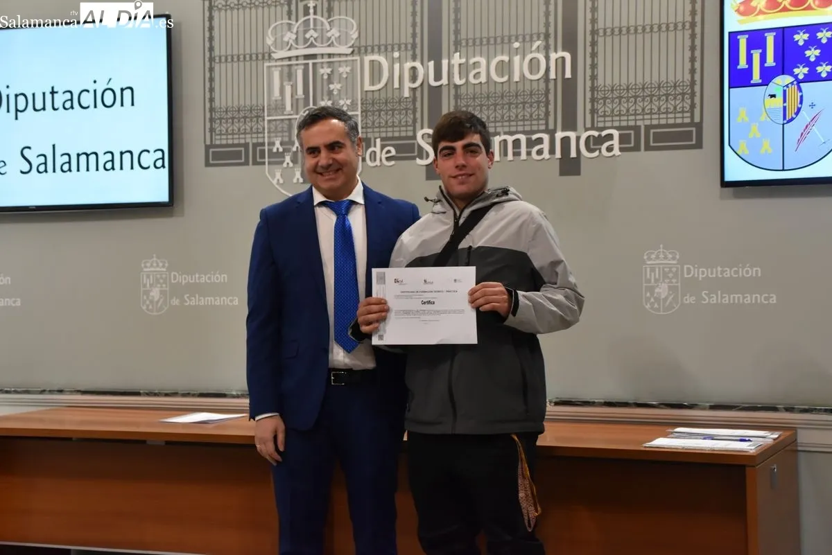 Un total de 32 alumnos de las AFEs de diversos pueblos de la provincia de Salamanca reciben sus reconocimientos | FOTOS: Vanesa Martins 