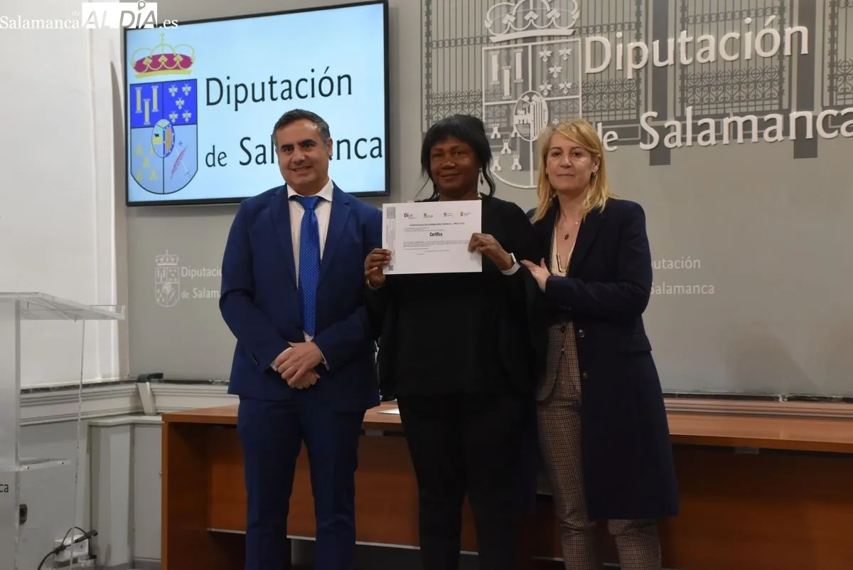 Un total de 32 alumnos de las AFEs de diversos pueblos de la provincia de Salamanca reciben sus reconocimientos | FOTOS: Vanesa Martins 