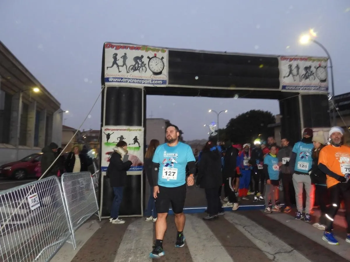 XV edición de la Carrera y Marcha San Silvestre en Villares de la Reina. Foto de Orycronsport