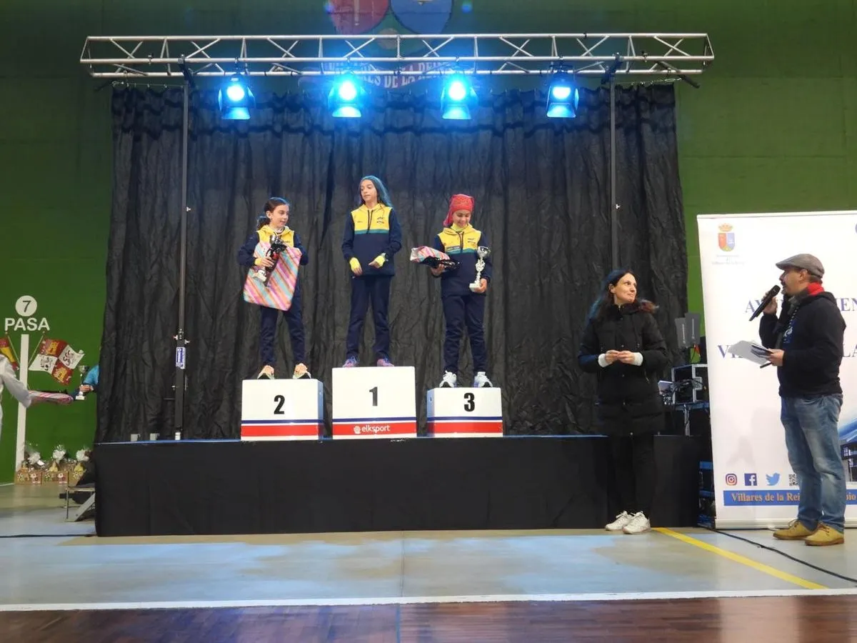 XV edición de la Carrera y Marcha San Silvestre en Villares de la Reina. Foto de Orycronsport