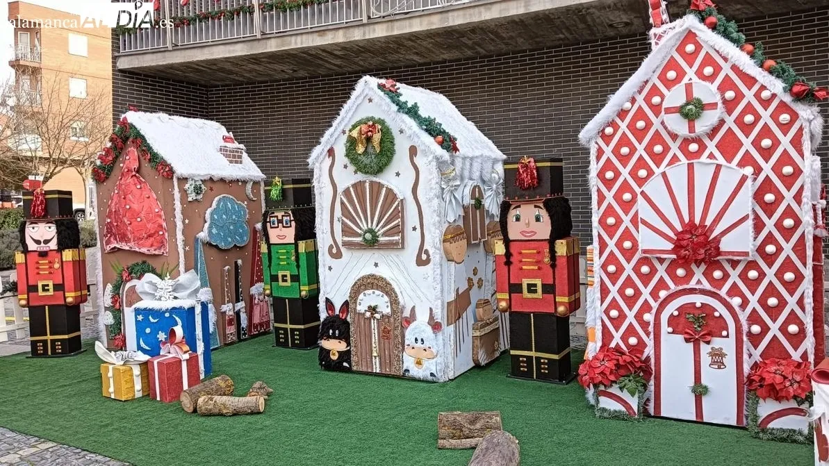 Foto 2 - Decoraci&oacute;n, magia y color: la Villa Navide&ntilde;a a 5 kil&oacute;metros de Salamanca que tienes que visitar 