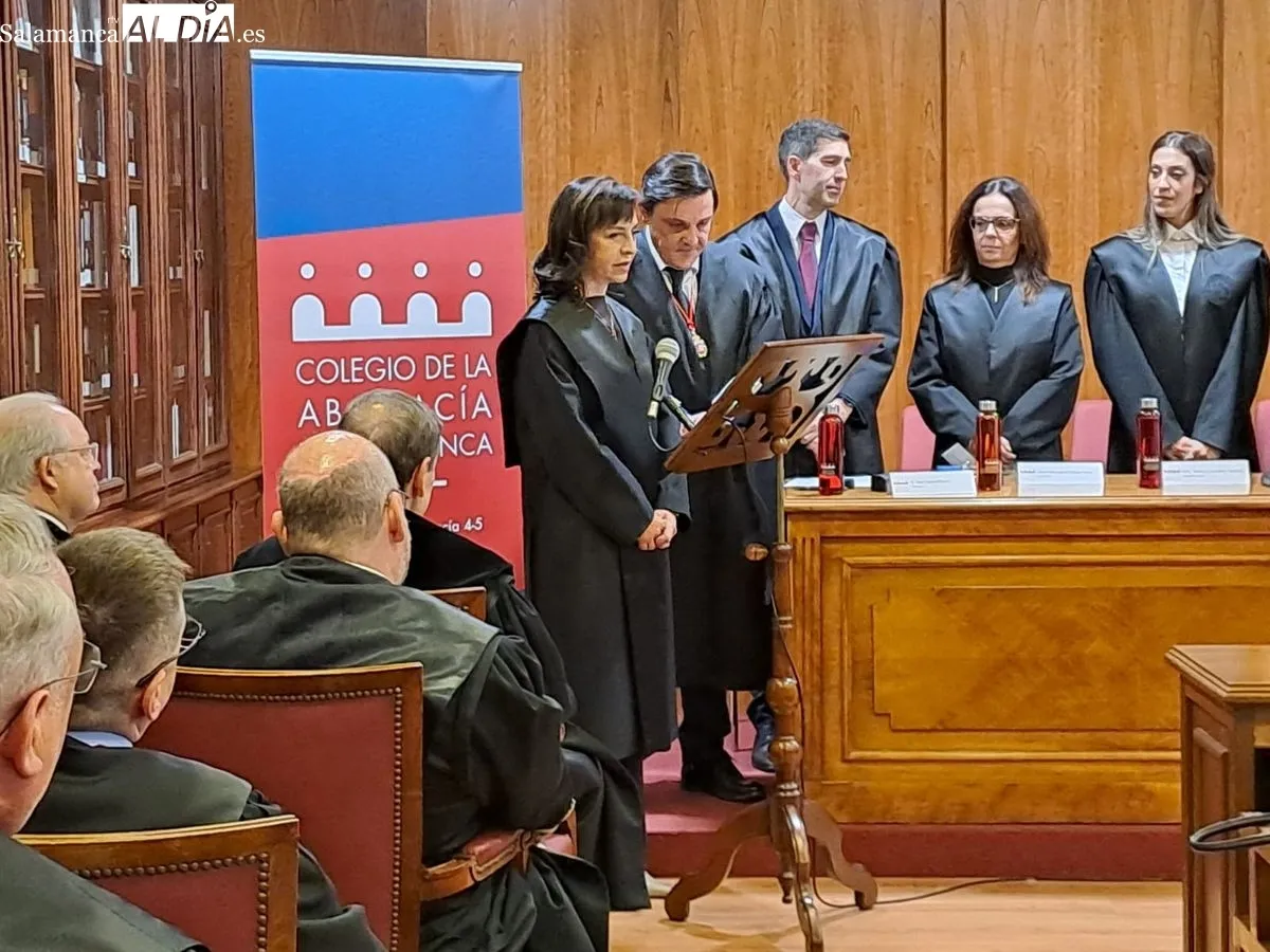 Toma de posesión del nuevo decano del Colegio de la Abogacía de Salamanca y de los integrantes de su candidatura. Foto de Víctor Jiménez