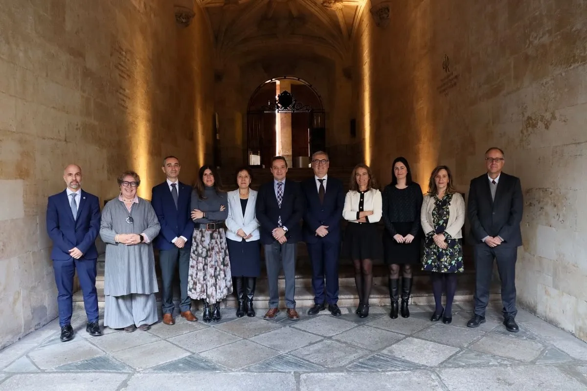 Toma de posesión de directoras y directores de institutos universitarios de investigación. Foto USAL