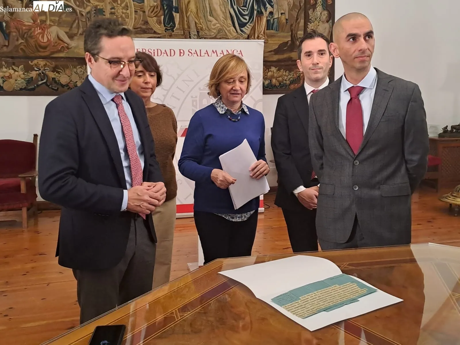Presentación del telegrama que demuestra el respaldo de Einstein a Unamuno en su destierro. Fotos: Víctor Jiménez