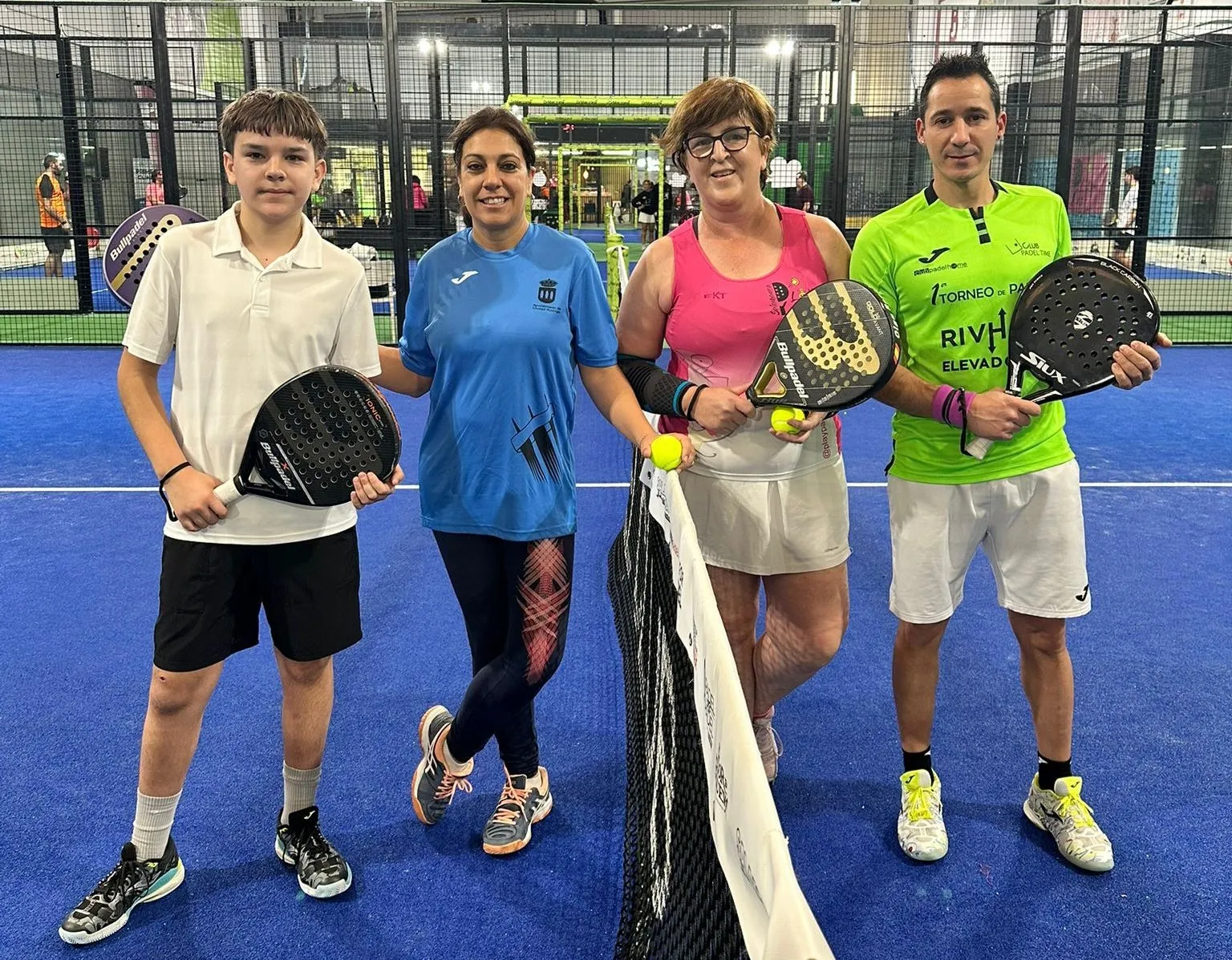 Foto 2 - El Club de P&aacute;del Ciudad Rodrigo disfruta de un hermanamiento con el Club Play P&aacute;del de Salamanca