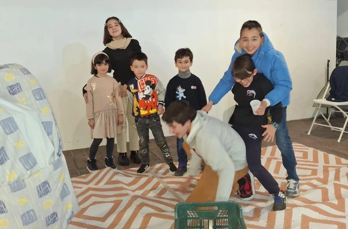 A la representación y posterior convite asistieron unas 160 personas 