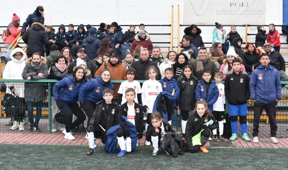 Foto 6 - El Prebenjam&iacute;n del Ciudad Rodrigo se lleva la categor&iacute;a de Plata de la Elfo Cup en Valladolid