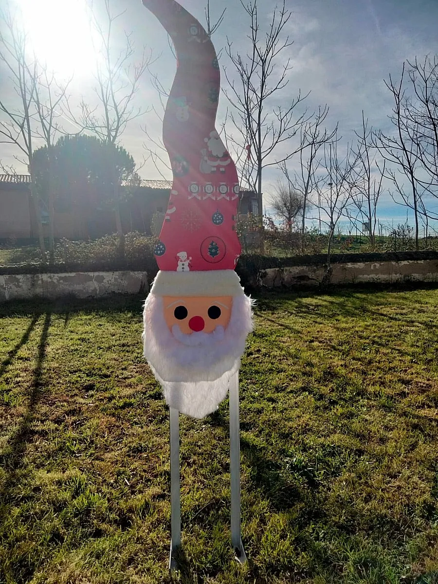 Foto 14 - Vecinos de El Bod&oacute;n adornan calles y plazas para recibir la Navidad