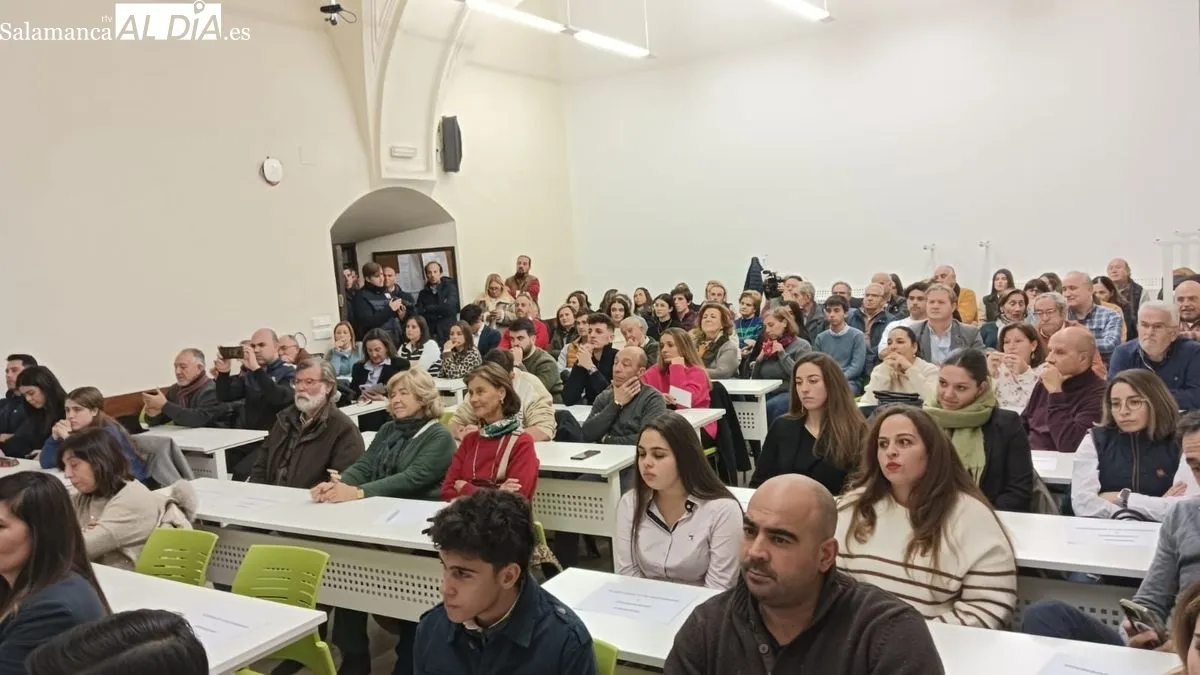 Borja Jiménez y Domingo Delgado de la Cámara, en la charla en la Universidad Pontificia