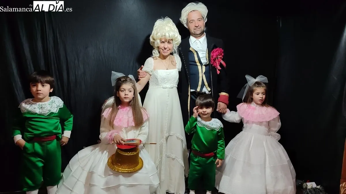 La magia de la Navidad se hizo realidad una vez más en Santiz con un espectacular teatro de los vecinos del pueblo