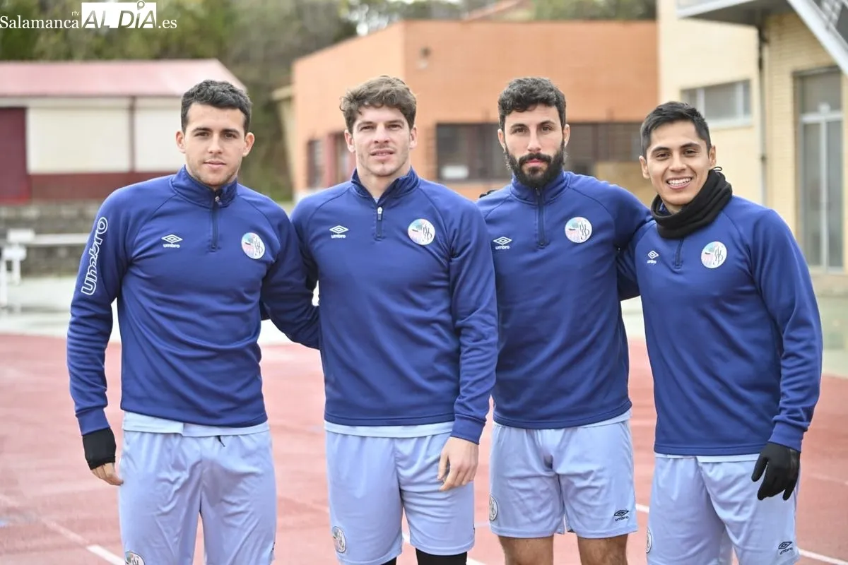 Entrenamiento del Salamanca UDS, esta mañana, en las Pistas del Helmántico