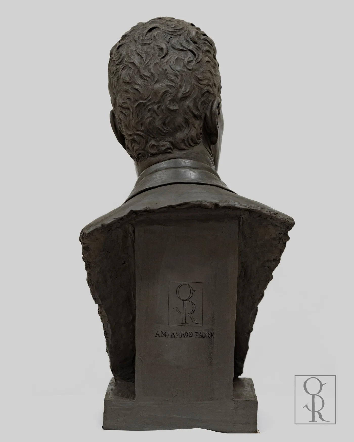 El homenaje de Óscar Rodríguez a su padre a través de una escultura 