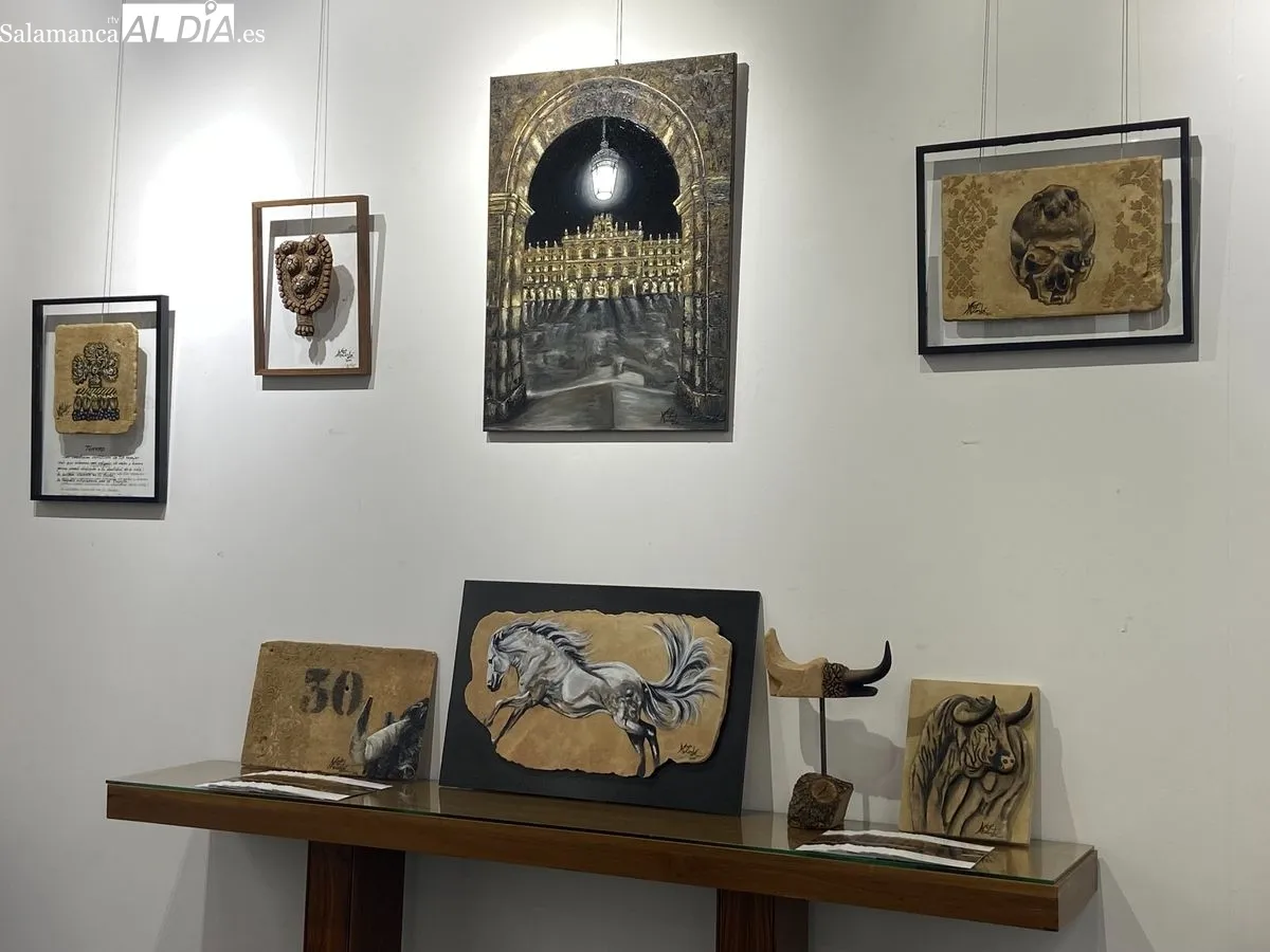Exposición 'Salamanca taurina y su piedra dorada' de María Zarló en el Palacio de Figueroa. Foto de Miguel González