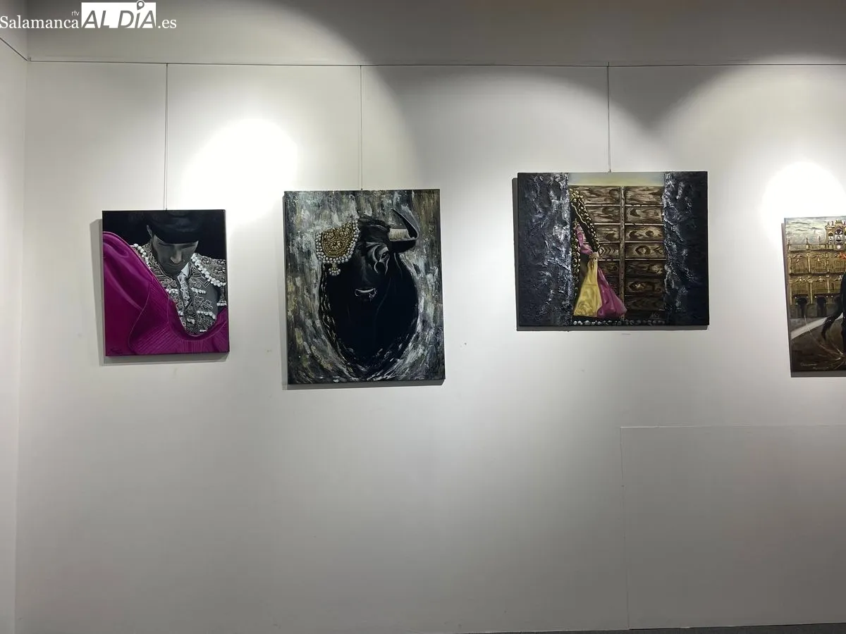 Exposición 'Salamanca taurina y su piedra dorada' de María Zarló en el Palacio de Figueroa. Foto de Miguel González