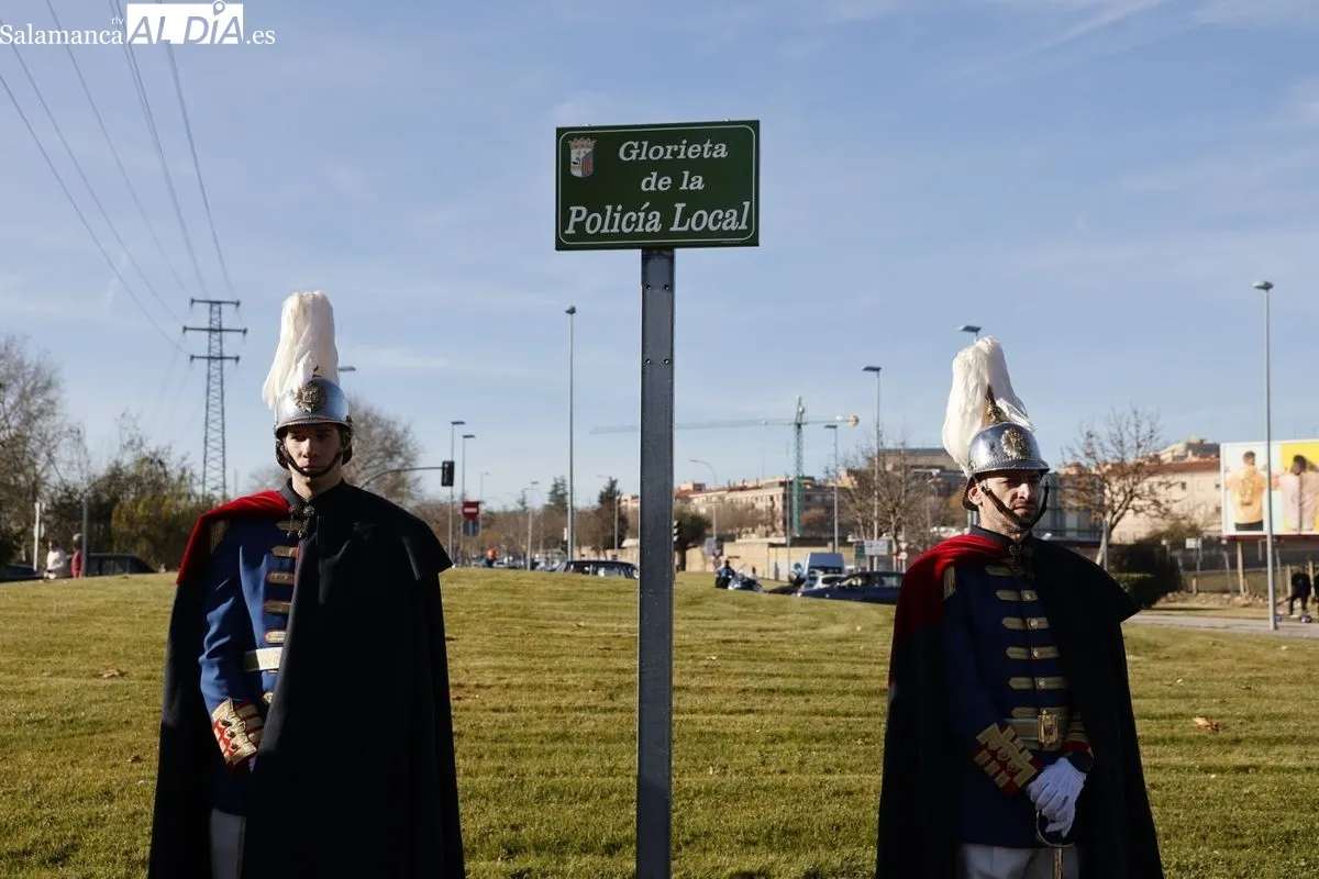 Inauguración de la glorieta dedicada en Salamanca a la Policía Local. Foto de David Sañudo
