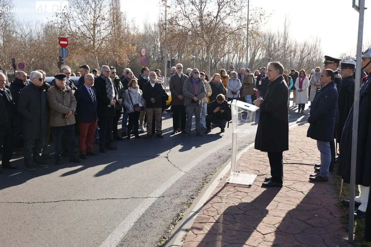 Inauguración de la glorieta dedicada en Salamanca a la Policía Local. Foto de David Sañudo