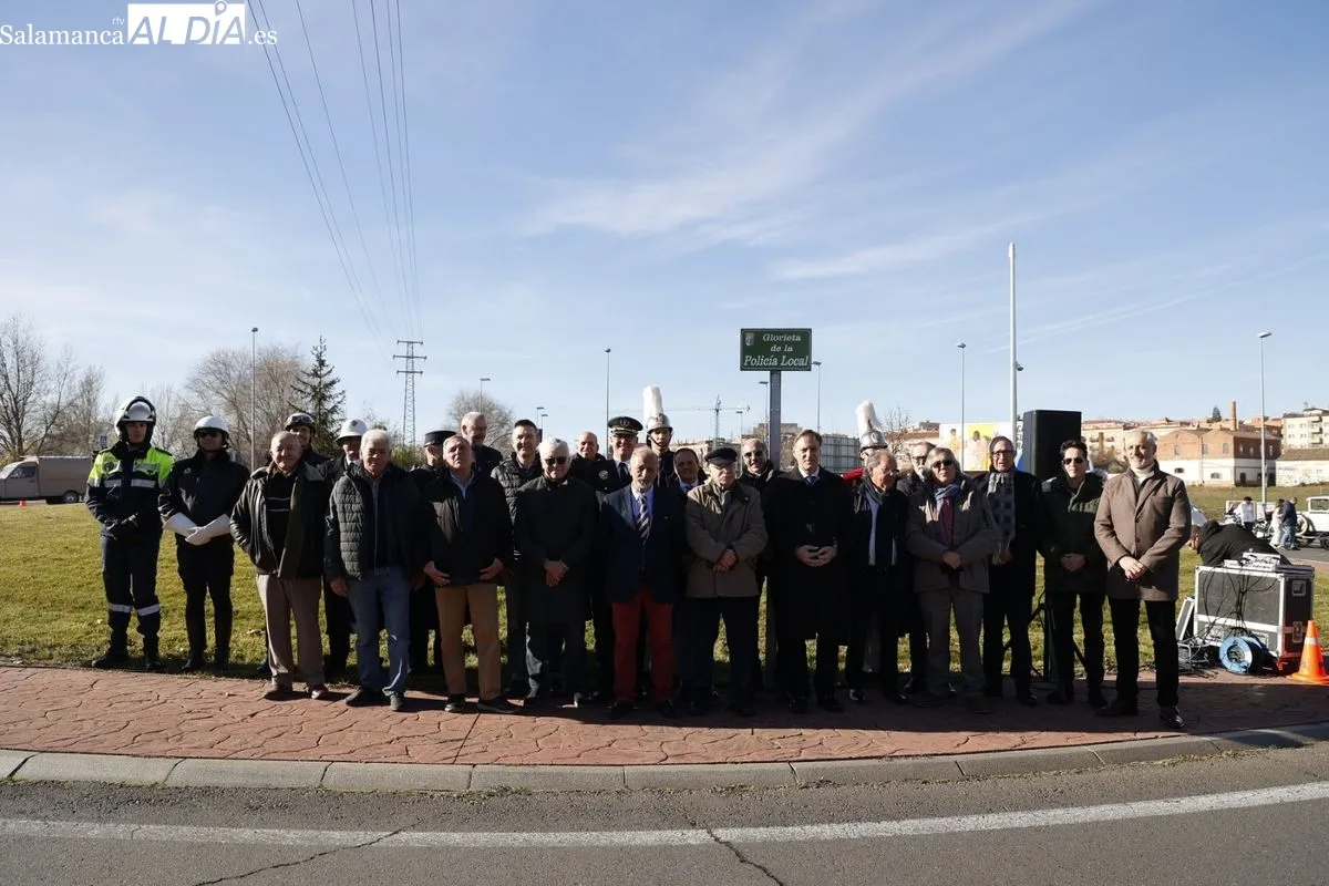 Inauguración de la glorieta dedicada en Salamanca a la Policía Local. Foto de David Sañudo
