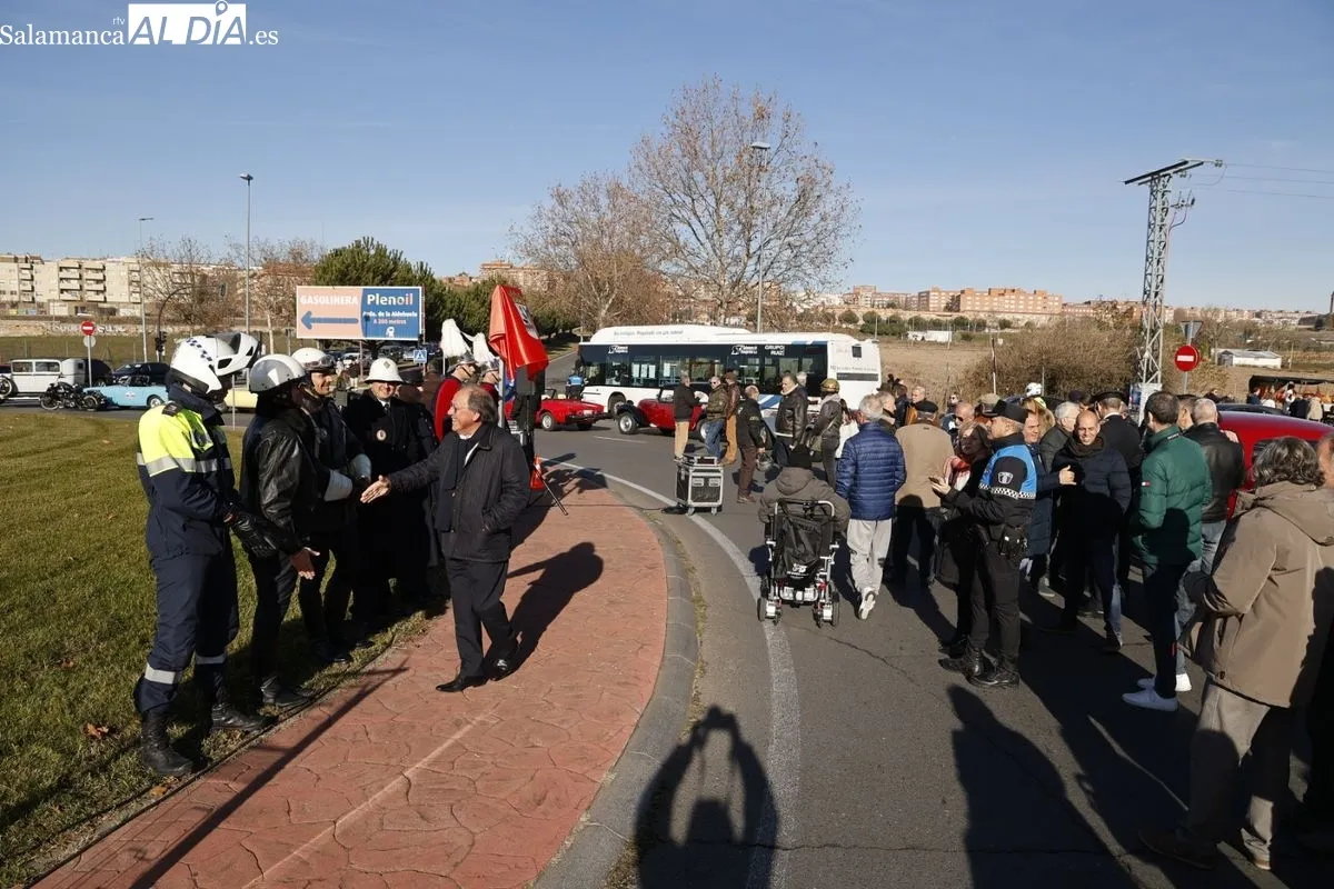 Inauguración de la glorieta dedicada en Salamanca a la Policía Local. Foto de David Sañudo