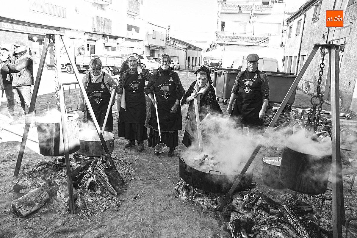 Gran ambiente  LaFuentedeSanEsteban  Matanza Tradicional  cerdo