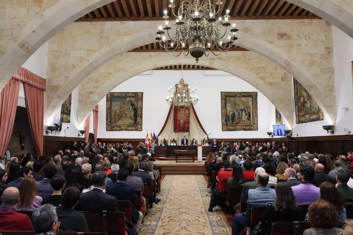 Toma de posesión en el Paraninfo de cerca de un centenar de nuevos cargos académicos y personal docente e investigador. Foto USAL