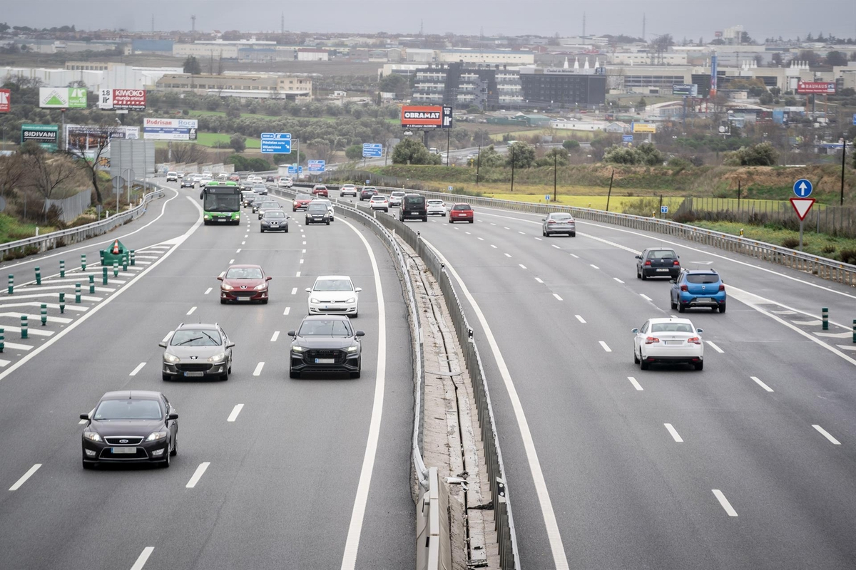 La DGT pide precaución en las carreteras de CyL por los bancos de niebla