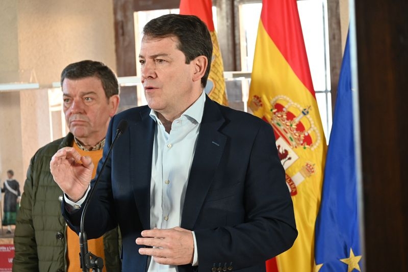 Mañueco invita a celebrar el Día de Castilla y León con libertad, igualdad y justicia
