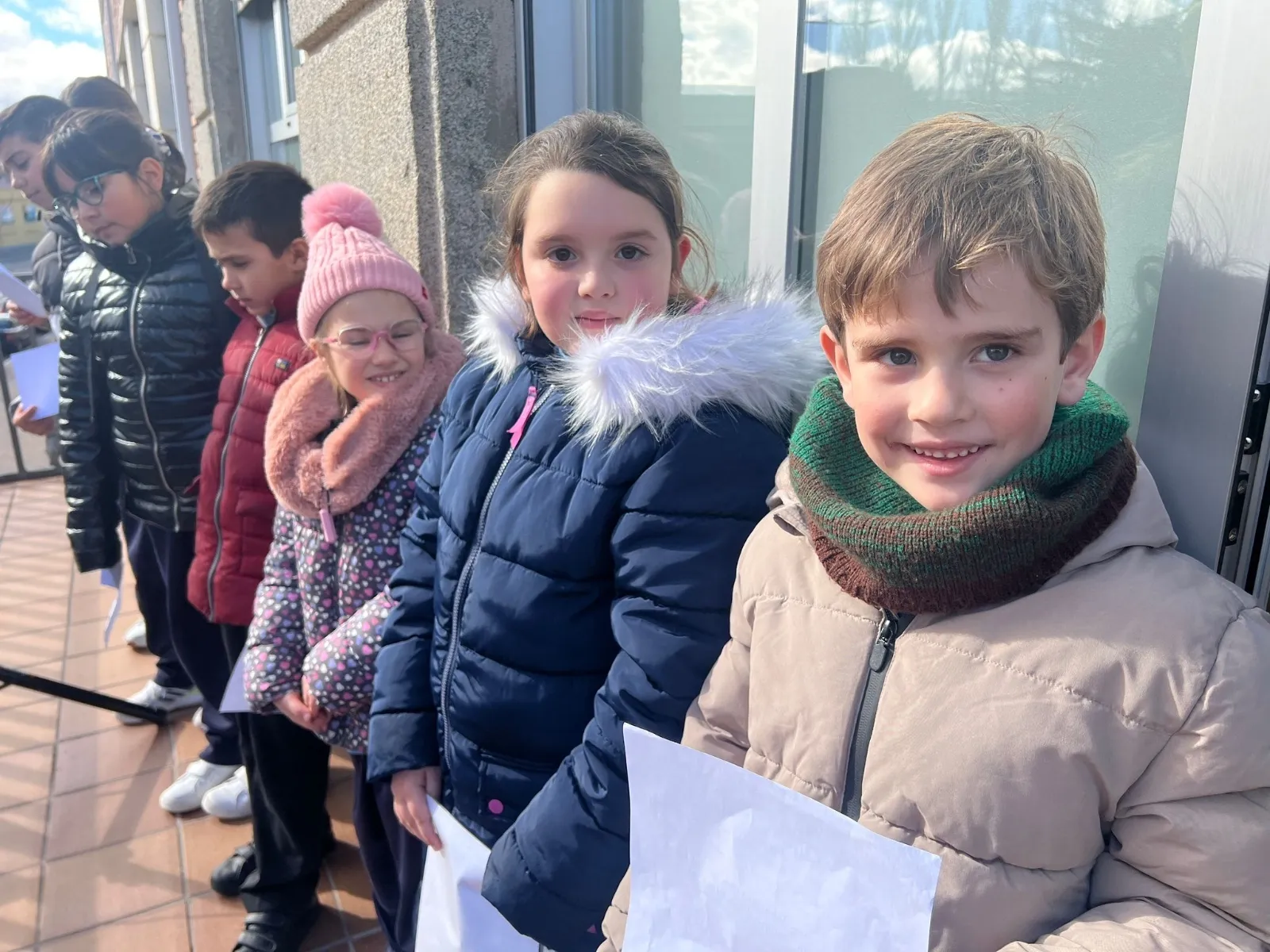 Foto 5 - Familias, docentes y alumnos del Colegio La Encarnaci&oacute;n, unidos para conmemorar el D&iacute;a de la Paz