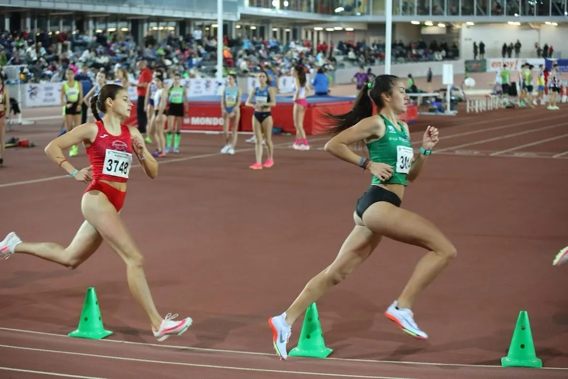 Foto 4 - Ruth Vicente Regatos se cuelga la plata en el Campeonato Auton&oacute;mico Sub&rsquo;23