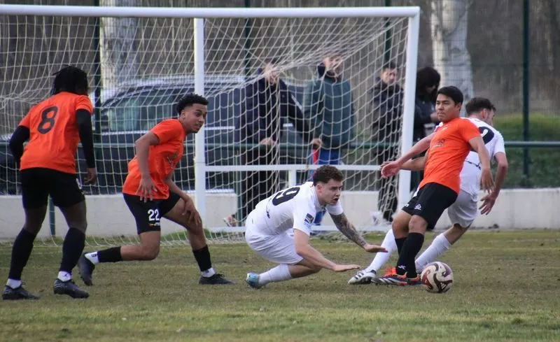 Foto 3 - #M [11-12 ENE] La UD Mirobrigense cae en su estreno de 2025 ante el Monterrey con un bronco final