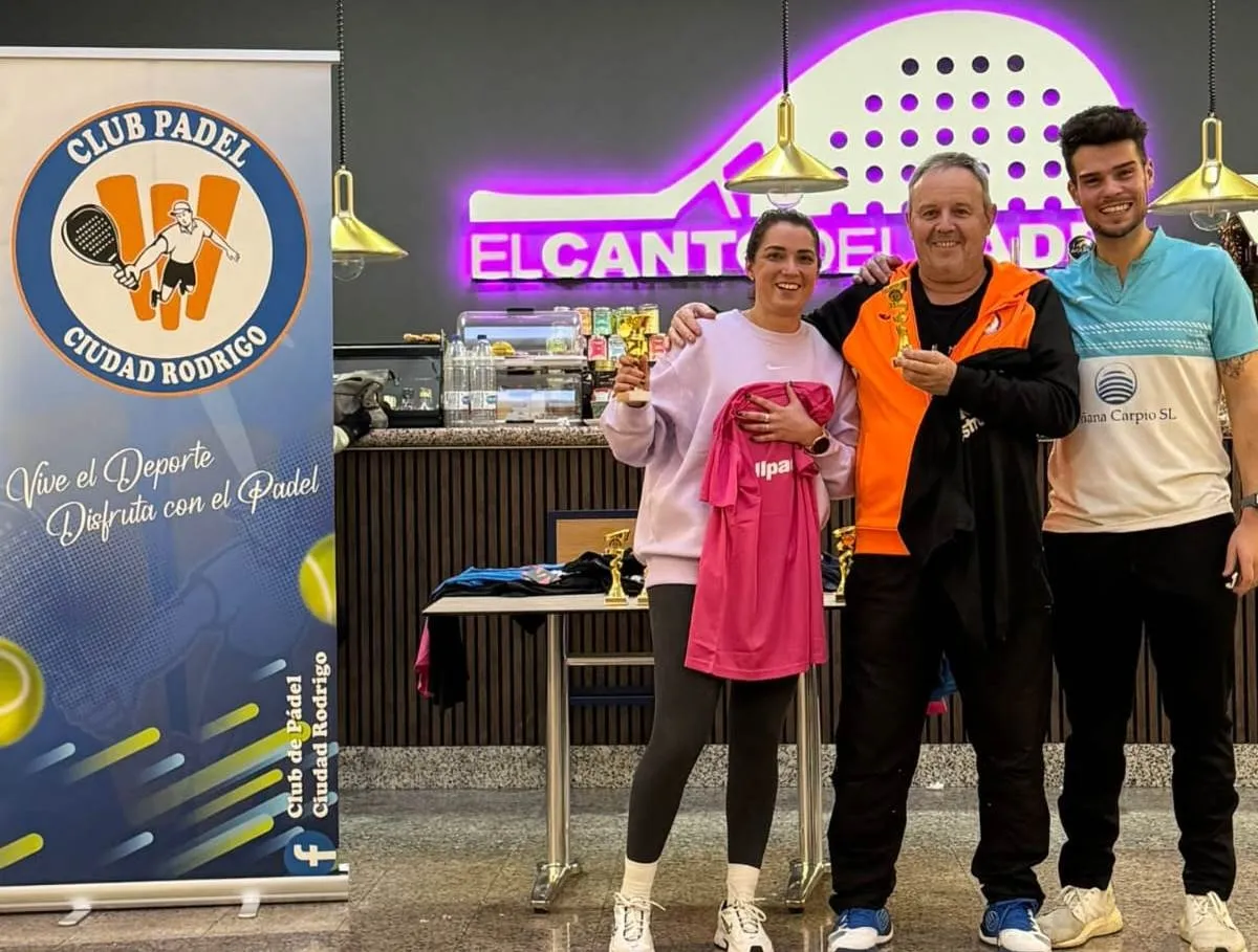 Foto 6 - El Club de P&aacute;del Ciudad Rodrigo celebra en Salamanca su 2&ordm; Torneo de A&ntilde;o Nuevo