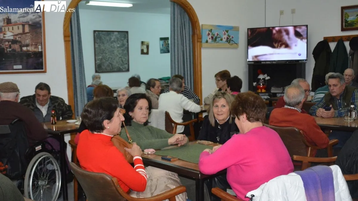 La directiva de la asociación Liminares ha entregado los premios a los campeones y subcampeones