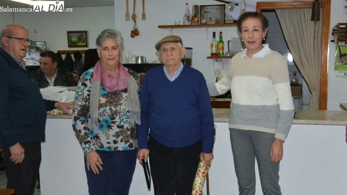 La directiva de la asociación Liminares ha entregado los premios a los campeones y subcampeones