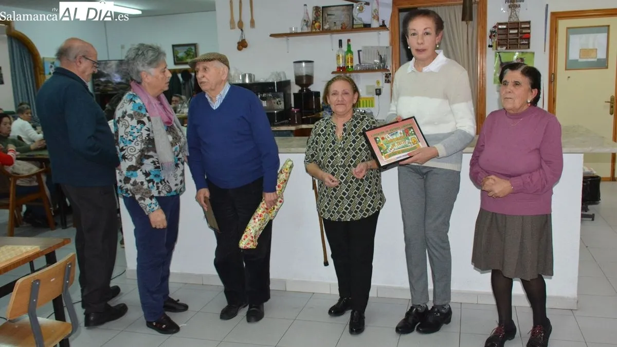 La directiva de la asociación Liminares ha entregado los premios a los campeones y subcampeones