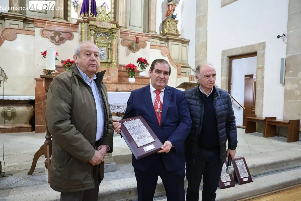 Reconocimiento a Hermandades y Cofradías con la entrega de las Placas Populares del Barrio Antiguo de Salamanca