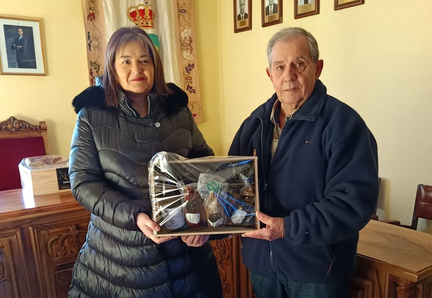 Foto 2 - La Fuente de San Esteban entrega los premios de su Concurso de Fachadas Navide&ntilde;as