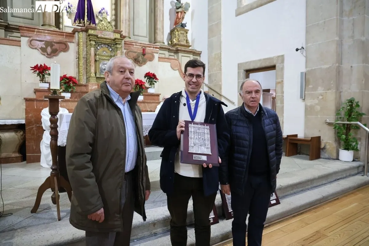 Reconocimiento a Hermandades y Cofradías con la entrega de las Placas Populares del Barrio Antiguo de Salamanca