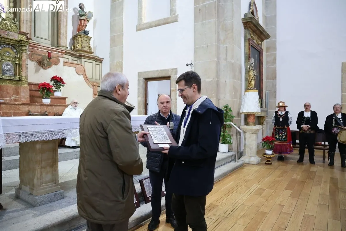 Reconocimiento a Hermandades y Cofradías con la entrega de las Placas Populares del Barrio Antiguo de Salamanca
