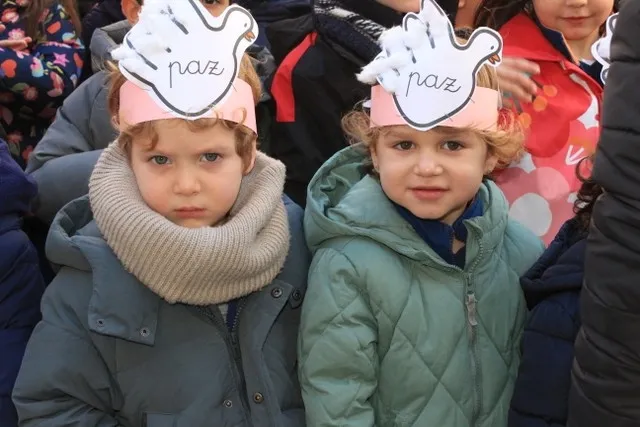 Foto 11 - Emotiva ma&ntilde;ana en el Colegio Calasanz con la celebraci&oacute;n del D&iacute;a Escolar de la No Violencia y la Paz