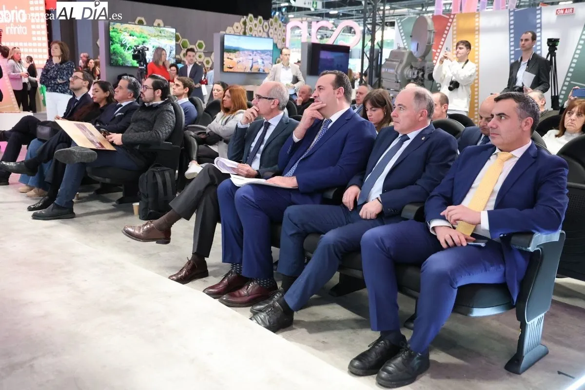 Presentación en Fitur de la oferta turística de la ciudad de Salamanca, a cargo del alcalde Carlos García Carbayo. Foto de David Sañudo