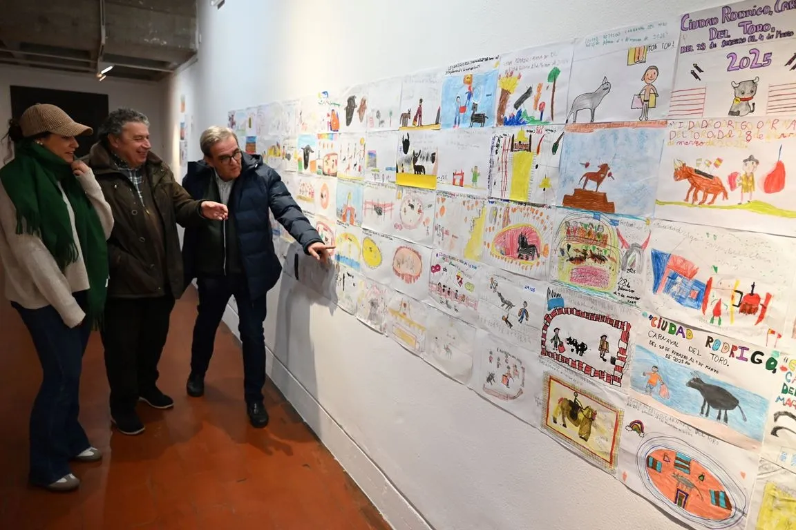 Foto 6 - Alejandro Moreno Esparcia y Cristina Garc&iacute;a Garc&iacute;a ganan el Concurso de Dibujo del Carnaval 2025
