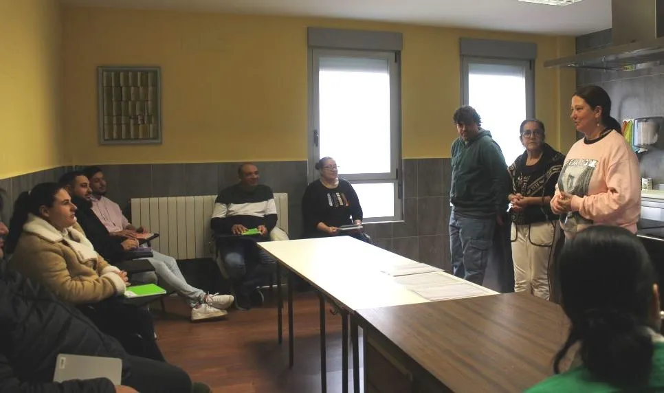 Foto 2 - Arranca con diez alumnos la nueva acci&oacute;n de Cocina de C&aacute;ritas