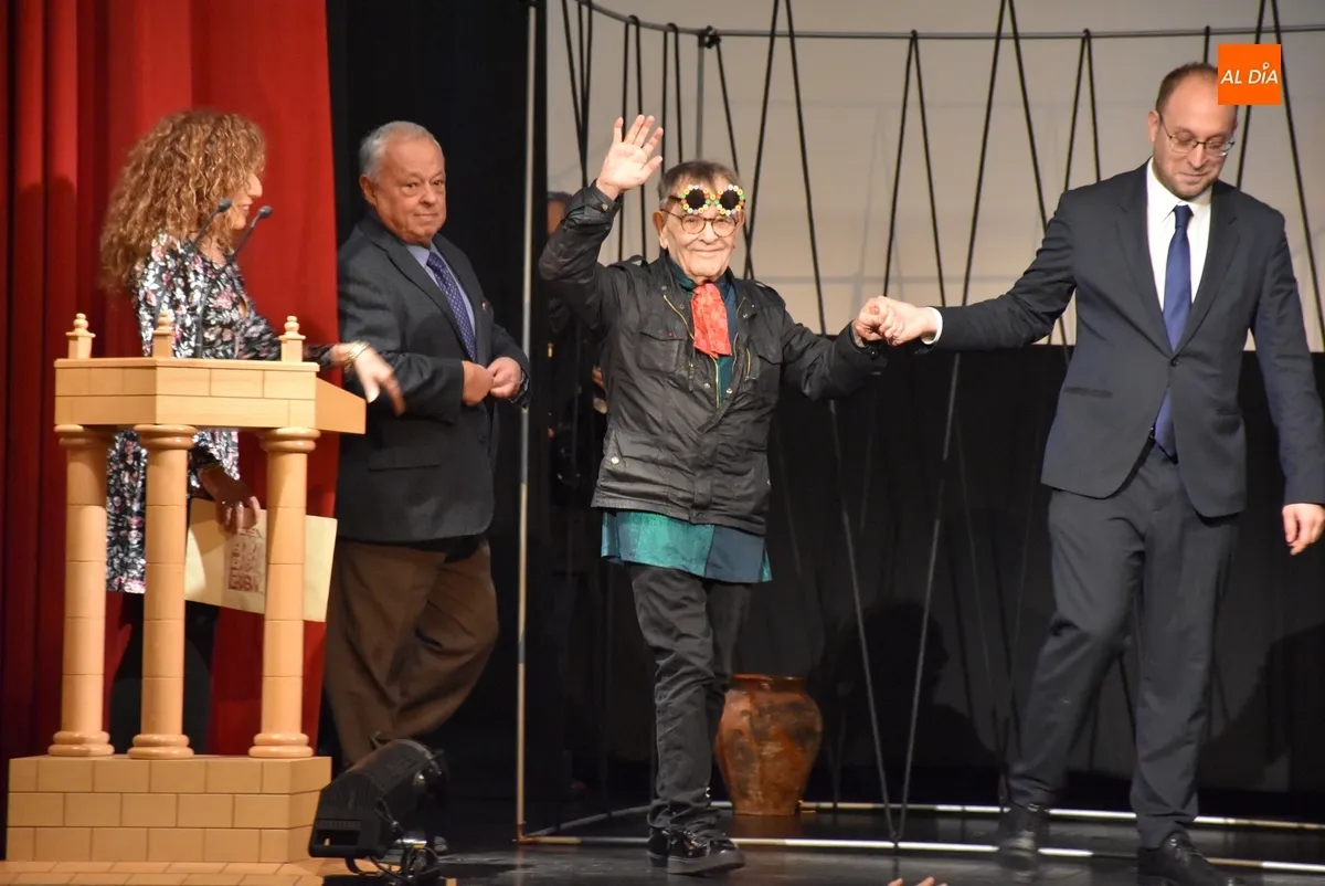 Foto 11 - Arrabal inaugura el 125 Aniversario del Teatro desvelando un magno proyecto cultural para la ciudad