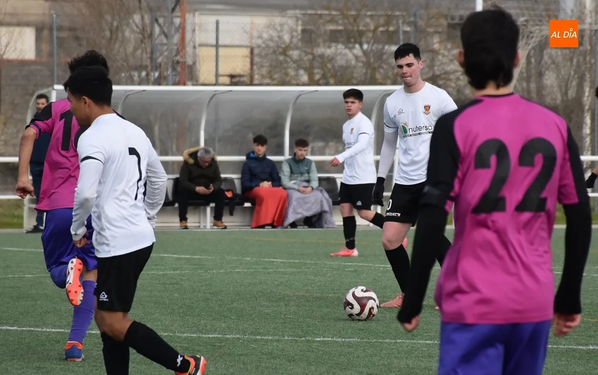 Foto 10 - Los filiales de Ciudad Rodrigo y Ribert cierran con un empate el fin de semana deportivo m&aacute;s duro