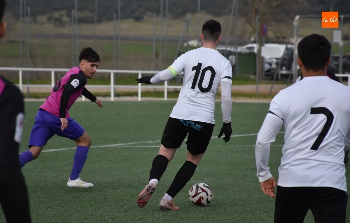 Foto 11 - Los filiales de Ciudad Rodrigo y Ribert cierran con un empate el fin de semana deportivo m&aacute;s duro