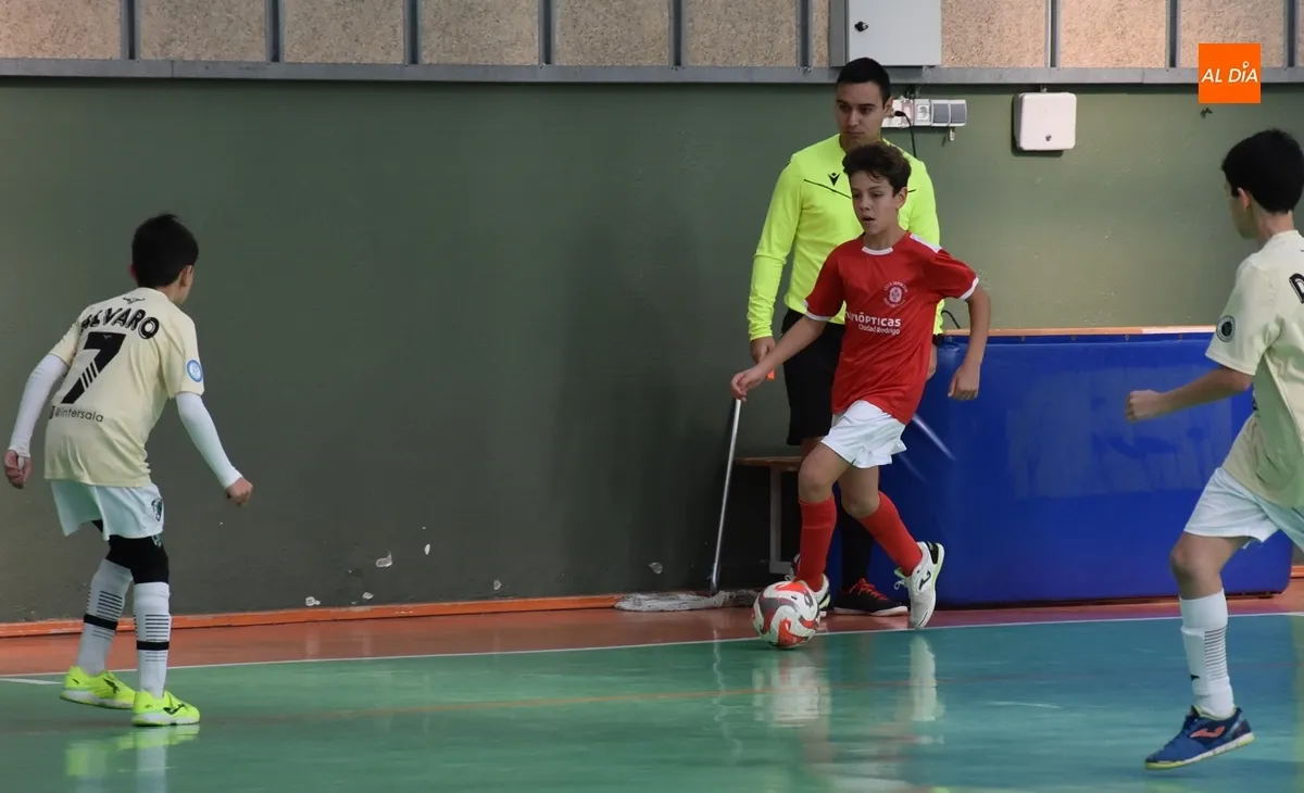 Foto 5 - El Alev&iacute;n A del III Columnas estrena el a&ntilde;o con una contundente goleada que le sit&uacute;a 1&ordm;