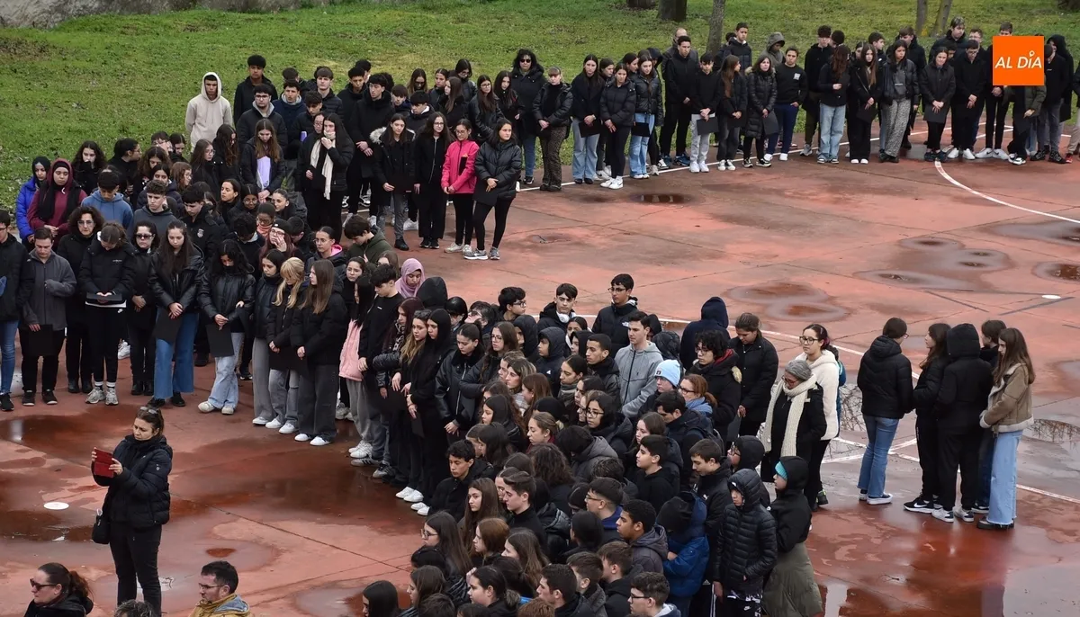 Foto 7 - El IES Fray Diego homenajea a &Aacute;lvaro P&eacute;rez Ortega recordando su &ldquo;energ&iacute;a, inquietud e ilusi&oacute;n&rdquo;