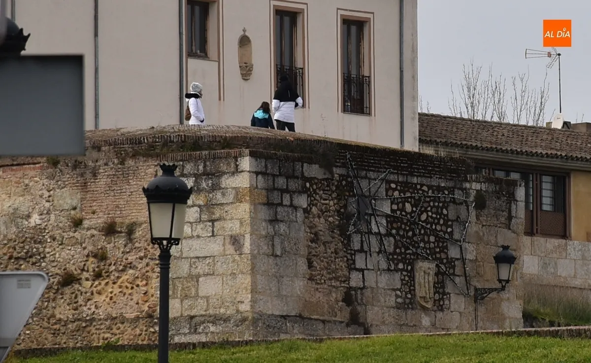 Foto 3 - Esp&iacute;ritu hispanoluso en la fr&iacute;a ma&ntilde;ana de A&ntilde;o Nuevo en el centro hist&oacute;rico de Ciudad Rodrigo