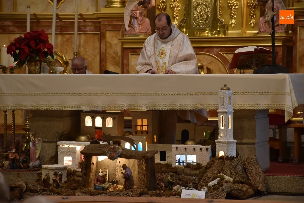 Foto 4 - Los fieles de San Crist&oacute;bal adoran al Ni&ntilde;o Jes&uacute;s al ritmo de &lsquo;El Burrito Sabanero&rsquo;