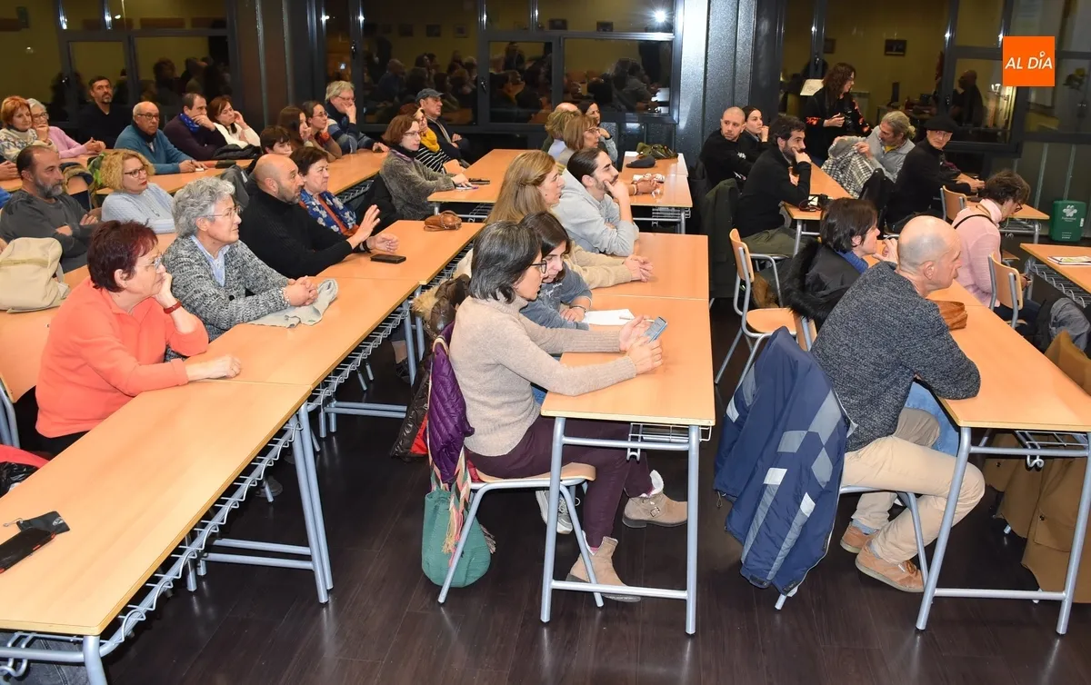 Foto 4 - Enorme inter&eacute;s por la charla de concienciaci&oacute;n sobre el efecto de la miner&iacute;a en las &lsquo;periferias&rsquo;
