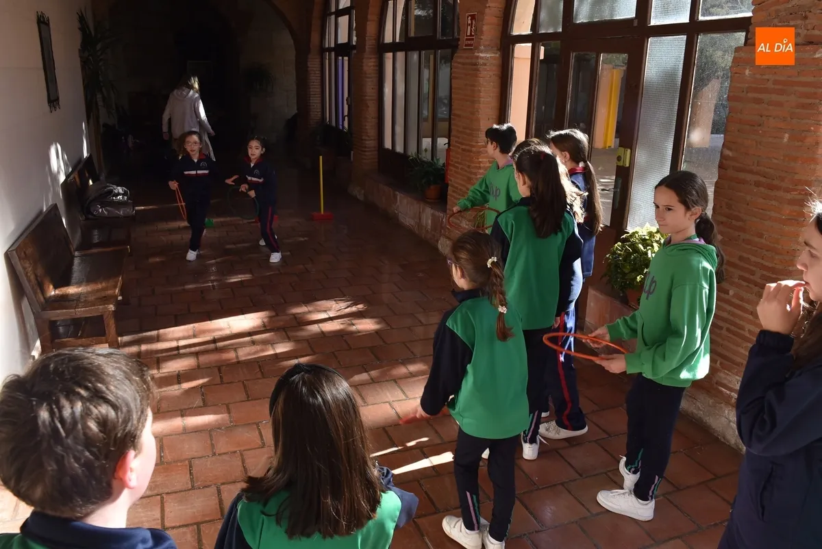 Foto 10 - Misioneras conmemora su aniversario con una gymkana planetaria y un paseo literario en Salamanca
